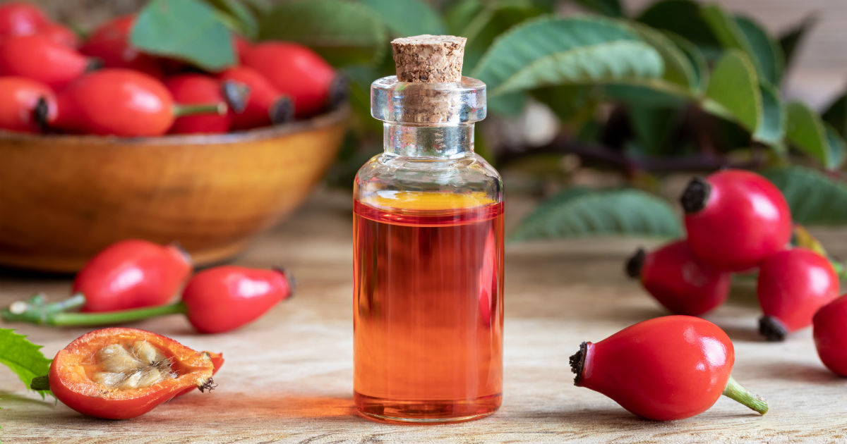 frasco de óleo de rosa mosqueta