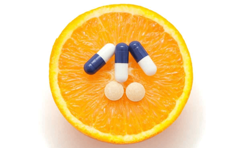 Fruta e medicamentos ricos em Vitamina C