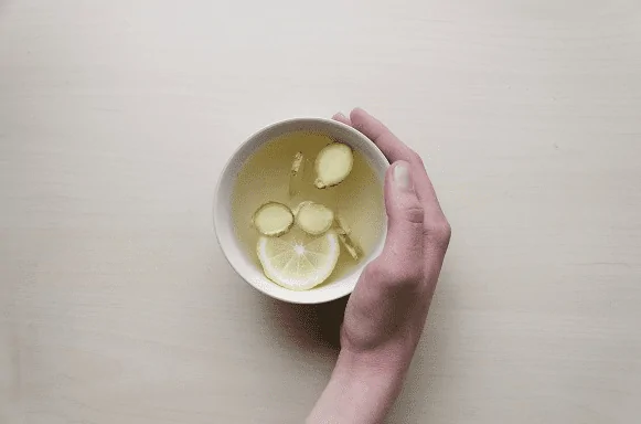 Chá para garganta inflamada