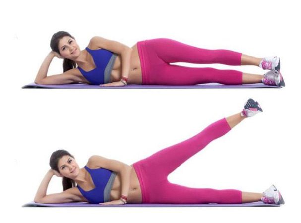 Uma mulher fazendo exercício