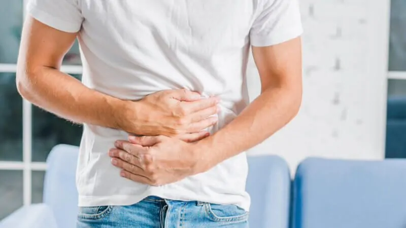 imagem de um homem com o corpo inflamado