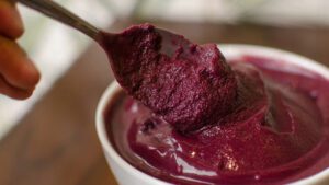 Imagem de uma tigela com açaí