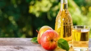 imagem com um vinagre de maçã