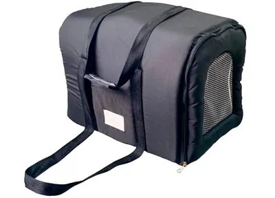 imagem de uma bolsa de transporte Pet SS na cor vermelha com redes na porta frontal