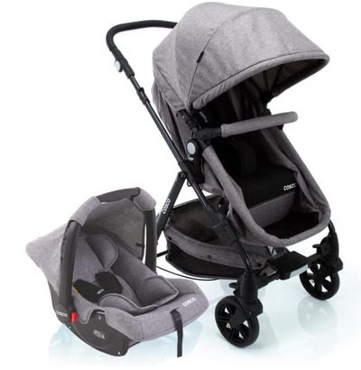 imagem de um carrinho de bebê da Cosco na cor cinza