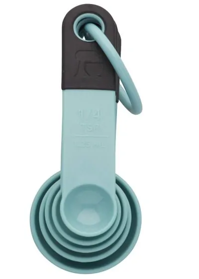 imagem de um conjunto com 5 colheres medidoras da KitchenAid em plástico ABS na cor azul
