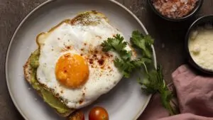 imagem de uma refeição da dieta do ovo