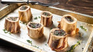 imagem de um prato com tutano de boi