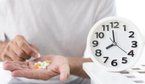 Remédio de 6 em 6 horas melhor horário para tomar | Melhor Saúde