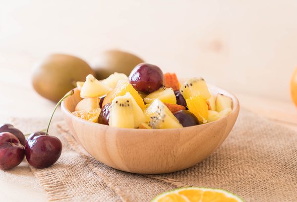 salada de fruta na tigela