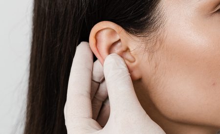 cirurgia na orelha