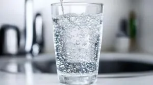 água com gás faz mal